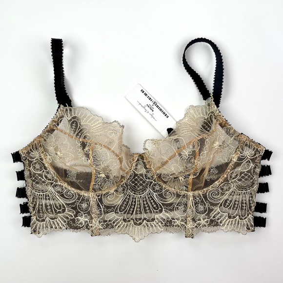 Edge o' Beyond Betty Bra size 4, 32D, 34C, 36B NWT - Picture 2 of 5